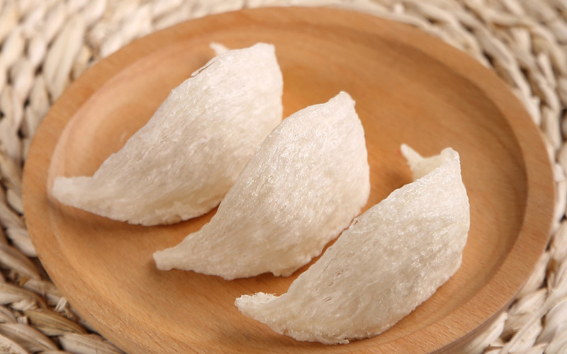 Tổ yến - nguyên liệu chính của món cháo tổ yến