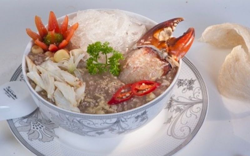 Tổ yến với cua hấp dẫn