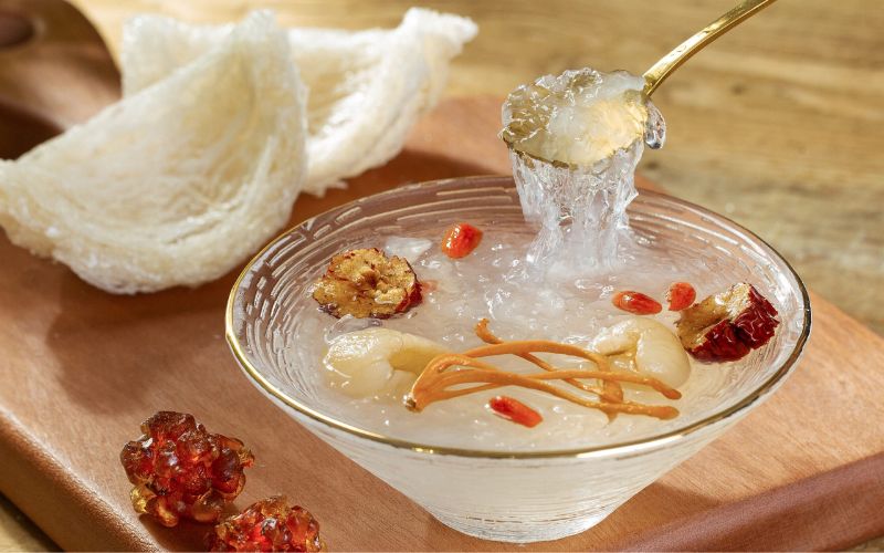 Người trưởng thành chỉ nên ăn 3-5 gram yến/lần. 2-3 lần/tuần